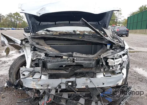 2022 Ford Mustang Mach-E Premium z USA, uszkodzony, nr VIN 3FMTK3SU7NMA52959